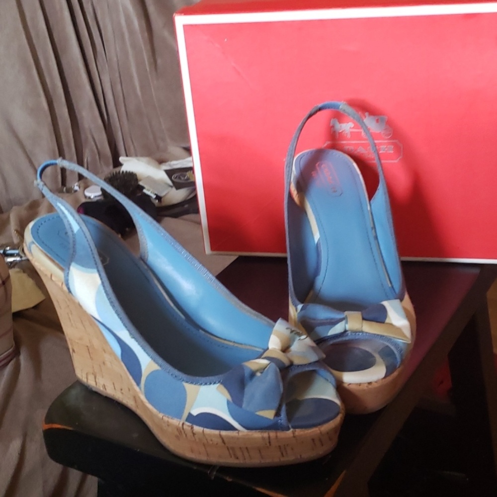 Shoes - Picture 3 of 3